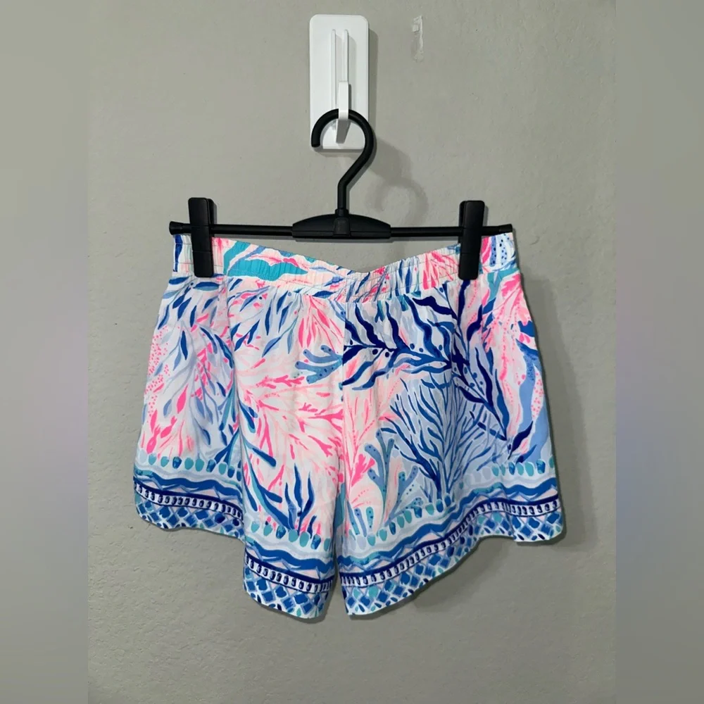 Lilly Pulitzer Katia Shorts - size Small - Picture 5 of 7